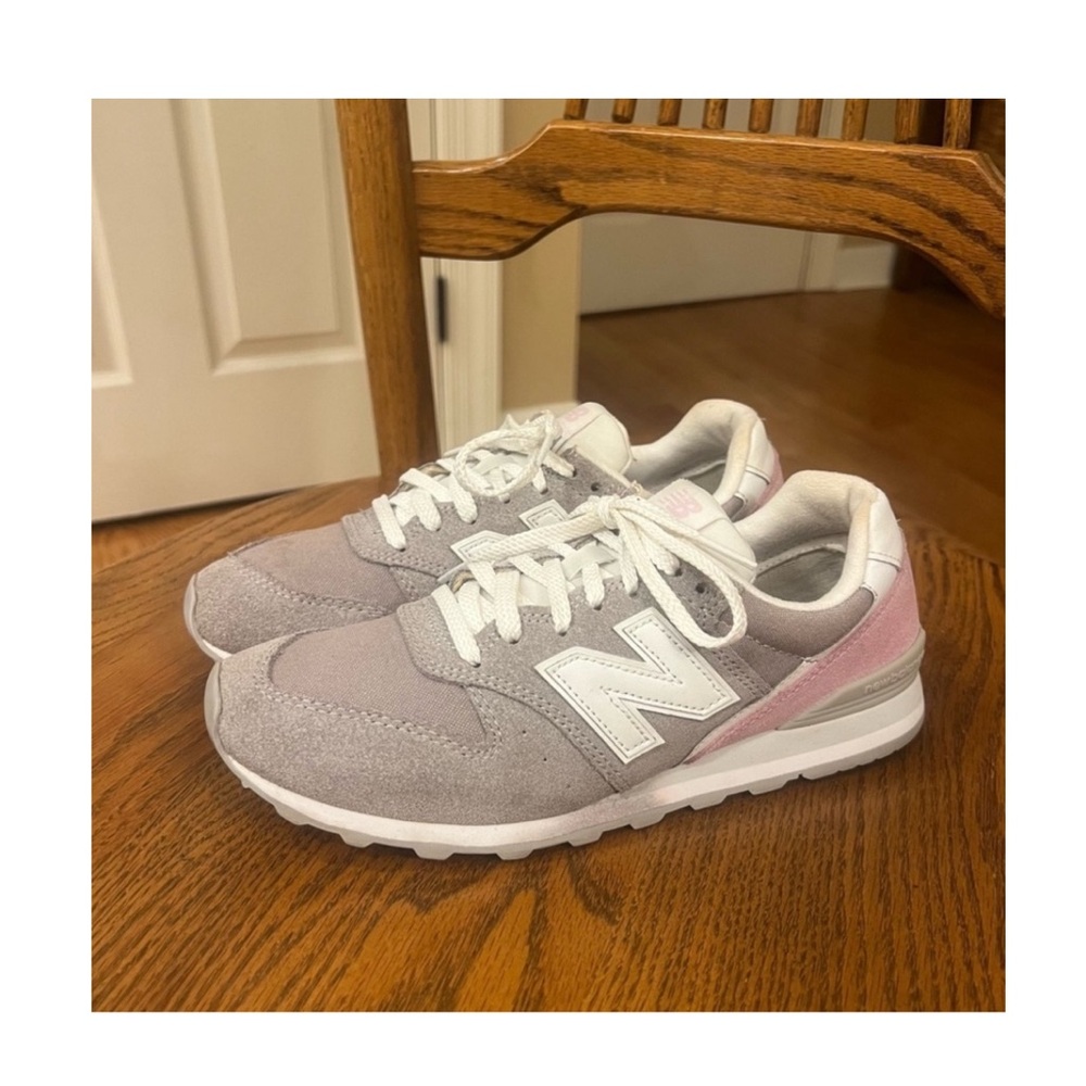 New Balance 996 Grey Pink Sneakers Women’s 7 WL996BC Athletic Lifestyle